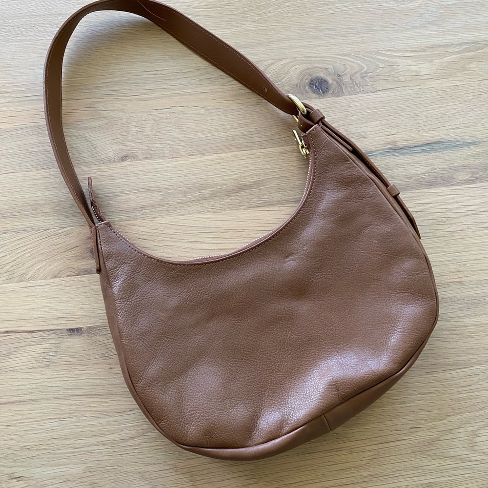 Il Bisonte leather camel shoulder bag